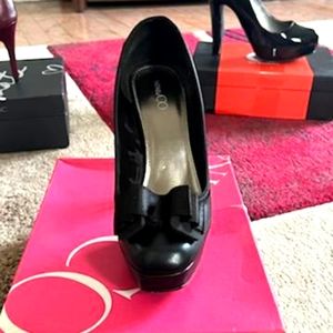 Black Leather Heel with Bow
